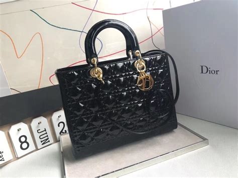 dior zwarte tas|Grote Lady Dior.